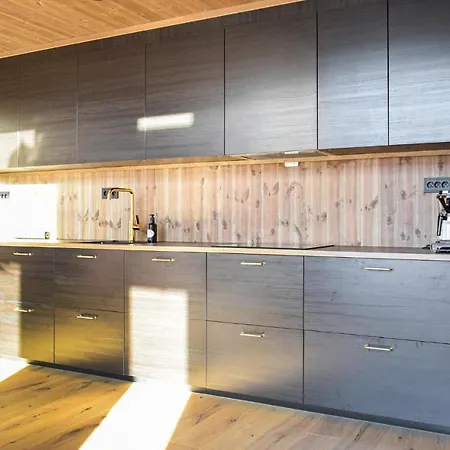 Awesome In W/ Wifi And 5 Bedrooms