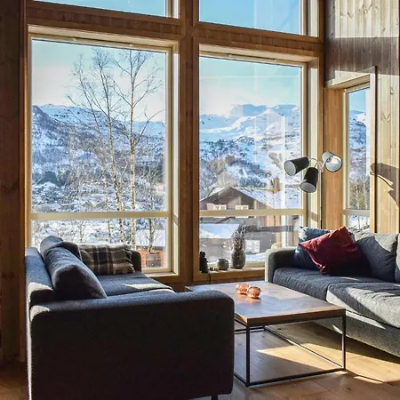 Awesome In W/ Wifi And 5 Bedrooms Saudasjøen